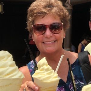 Meet your Posher, Theresa